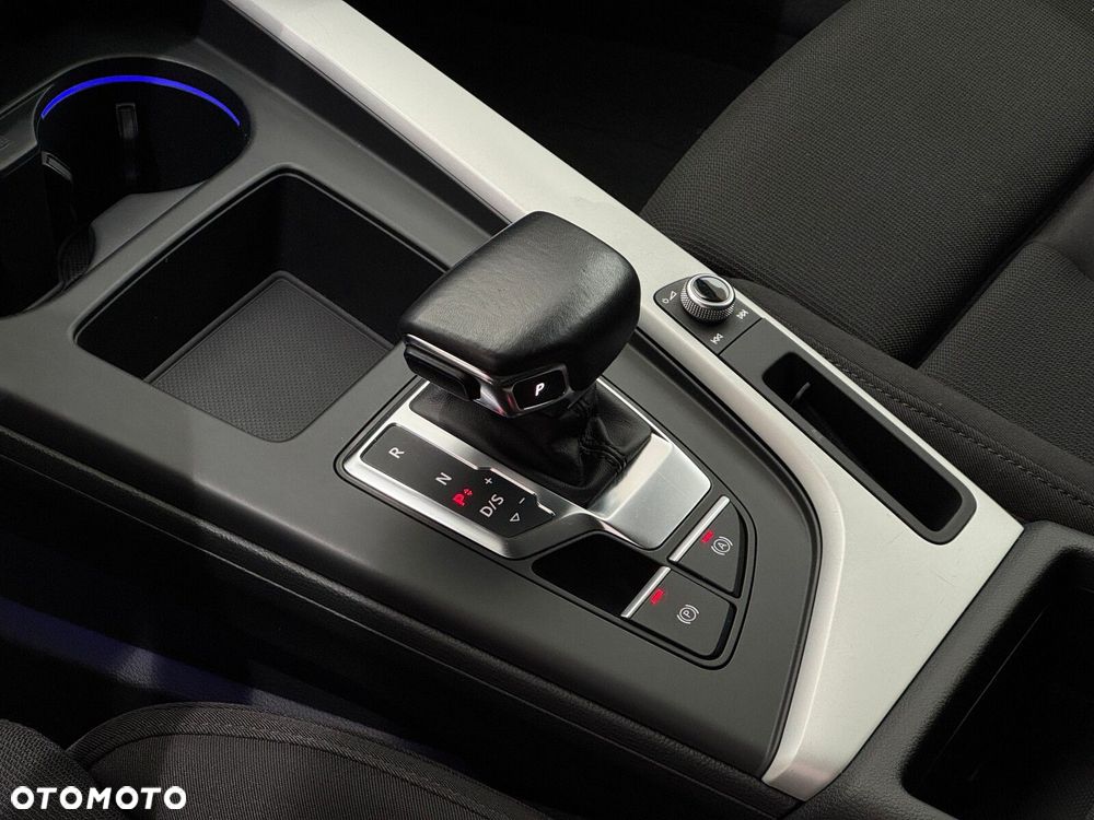 Audi A4 Limousine - 9