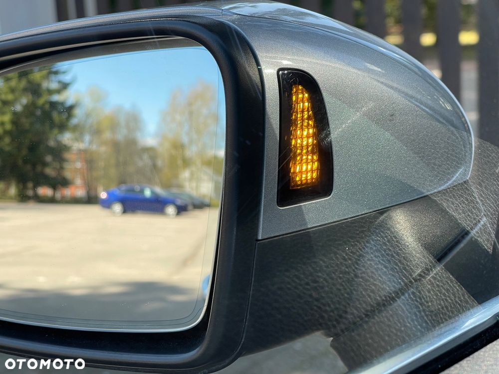 Volkswagen Passat 2.0 TSI Business DSG - 29