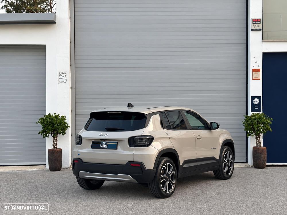 Jeep Avenger 54 kWh Summit Plus - 10