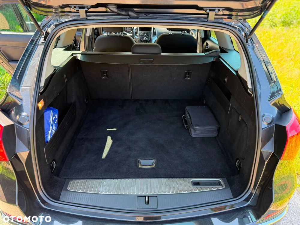Opel Astra 2.0 CDTI Cosmo S&S - 20