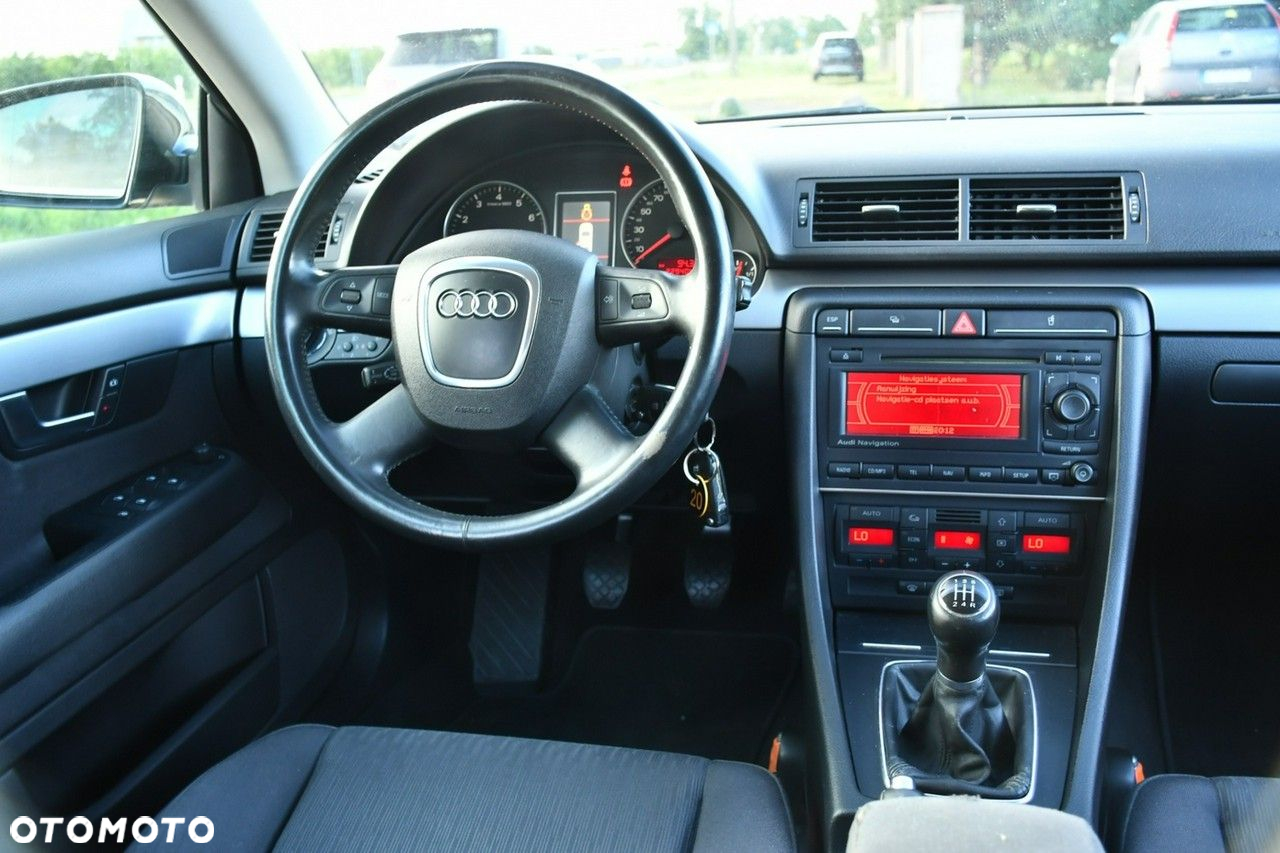 Audi A4 2.0 - 36
