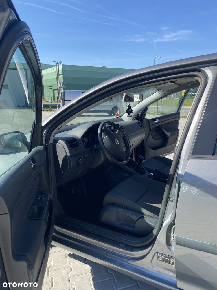 Volkswagen Golf - 4