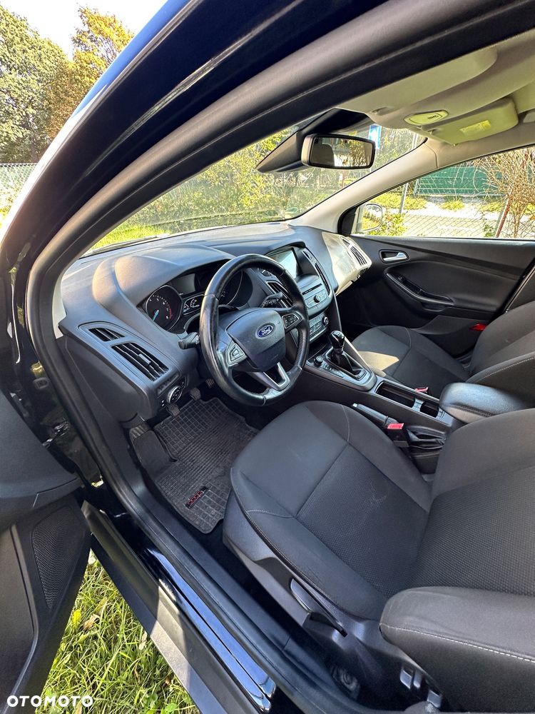 Ford Focus - 12