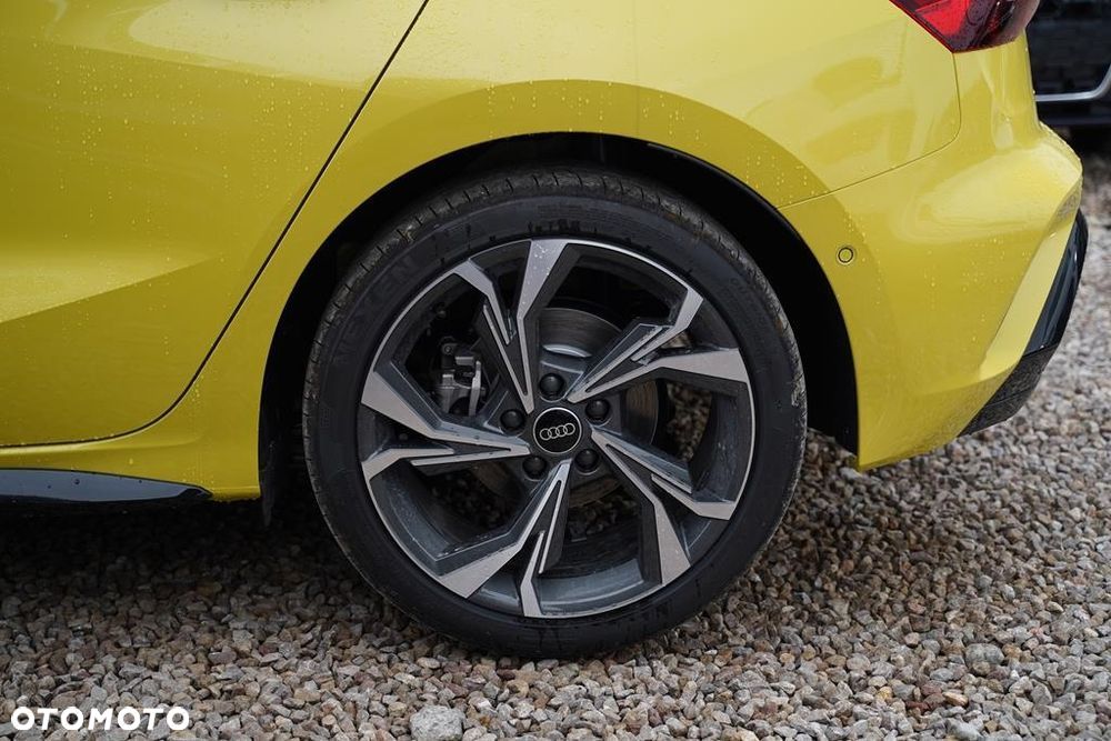 Audi A3 Sportback - 13