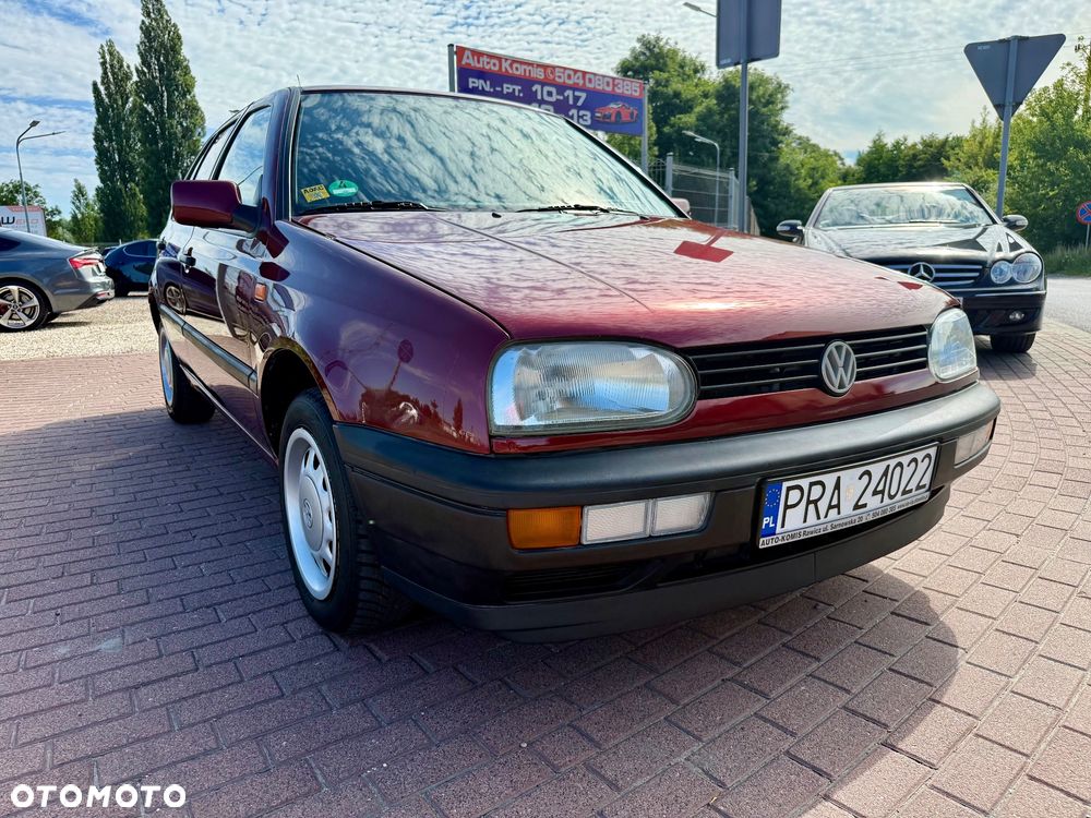 Volkswagen Golf 1.6 GL - 23