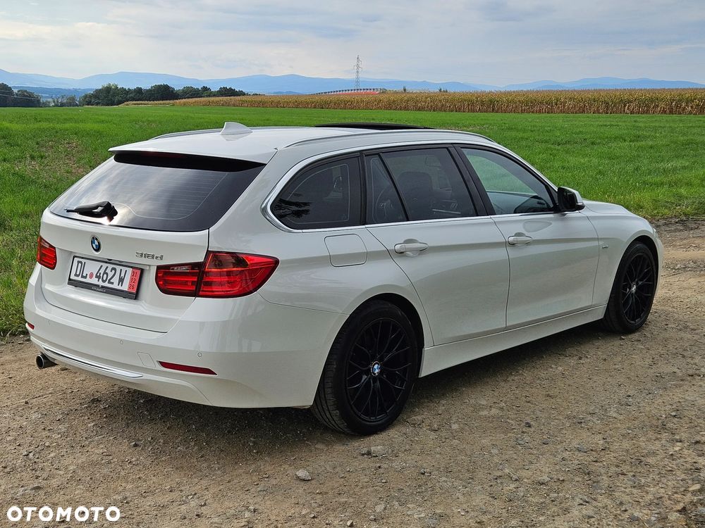 BMW Seria 3 318d Luxury Line - 3