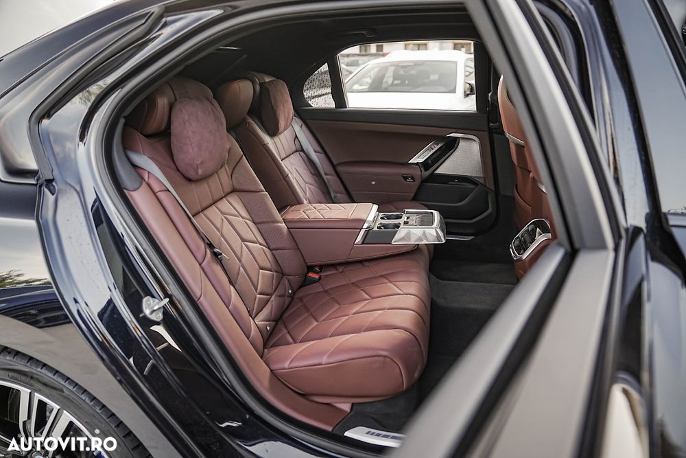 BMW Seria 7 - 19