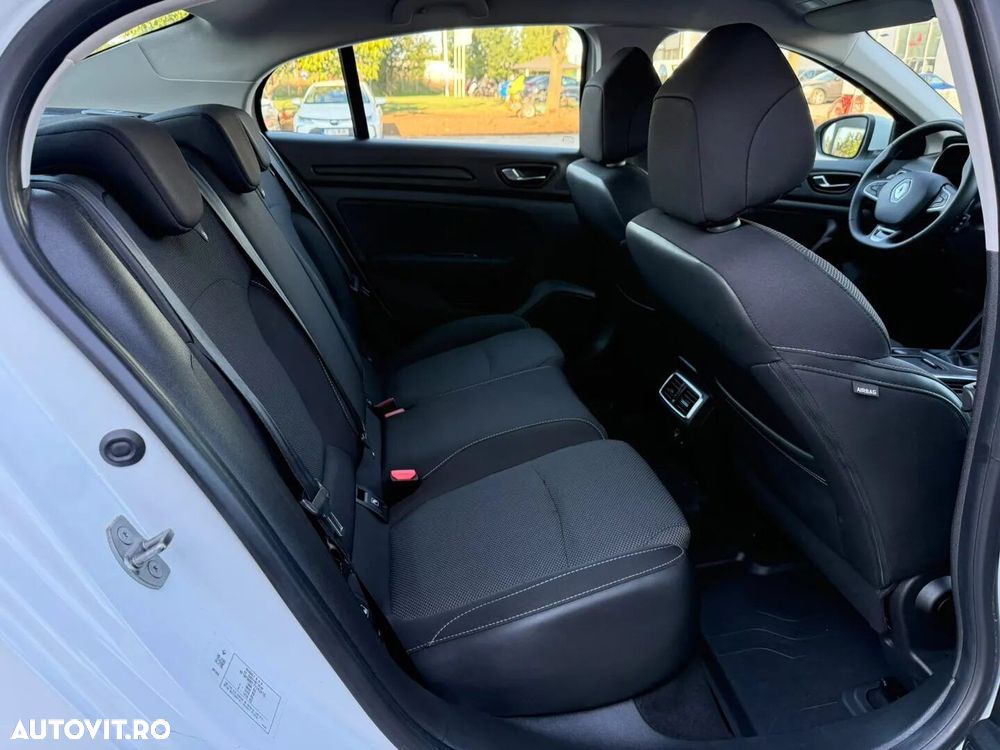 Renault Megane - 18