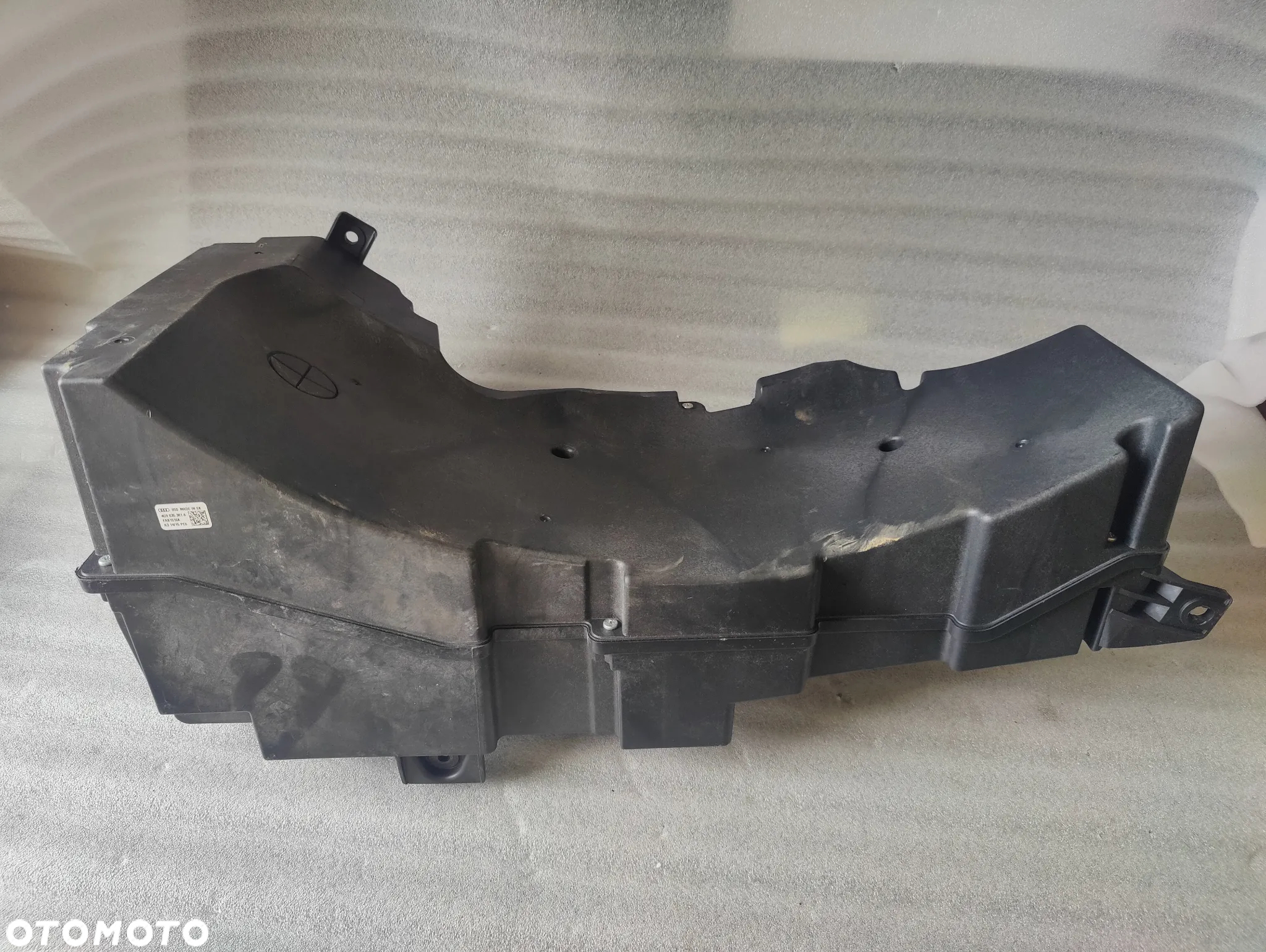 Audi A6 C7 2018 GŁOŚNIK NISKOTONOWY SUBWOOFER 4G9035381A - 2