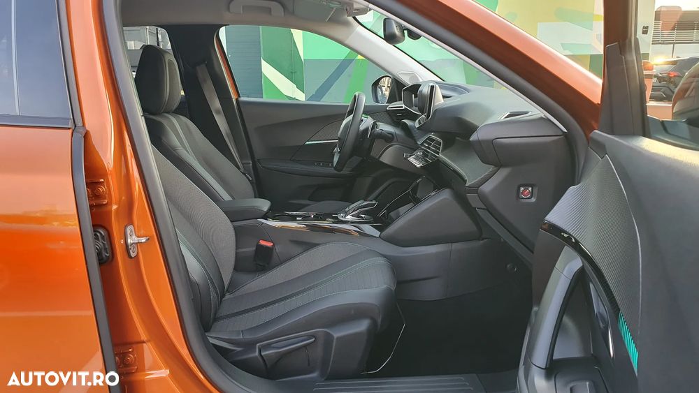 Peugeot 2008 1.2 PureTech EAT8 STT GT - 7