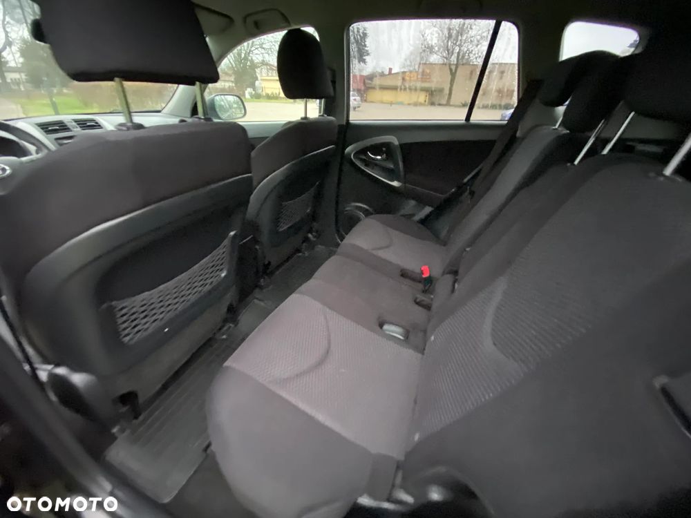 Toyota RAV4 2.0 4x4 Travel - 8