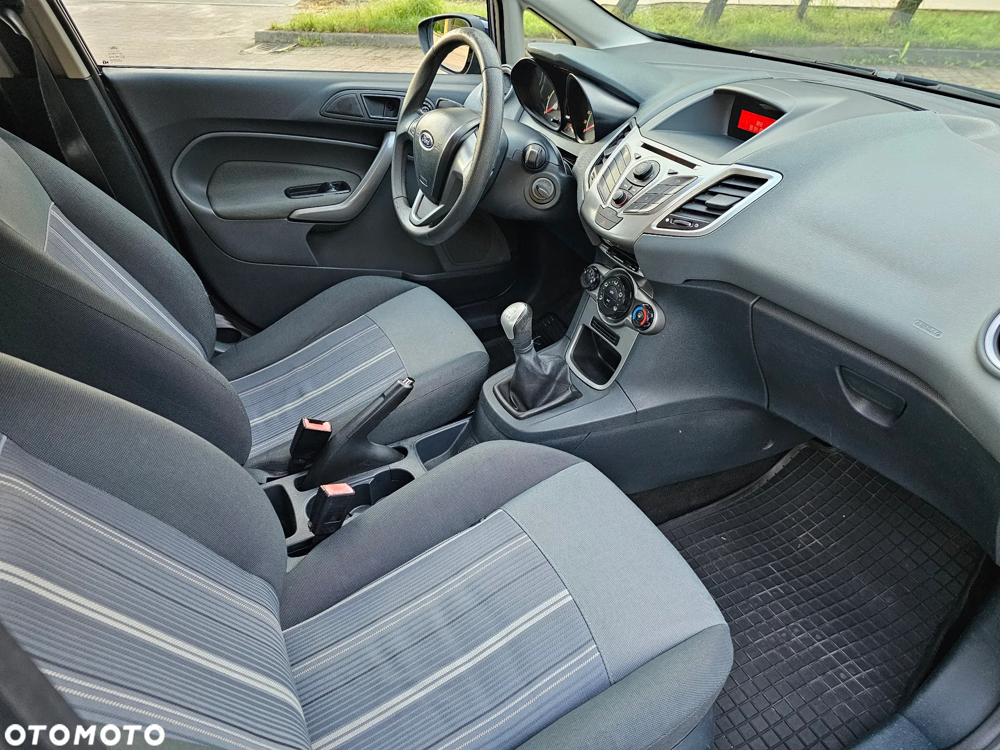 Ford Fiesta - 16