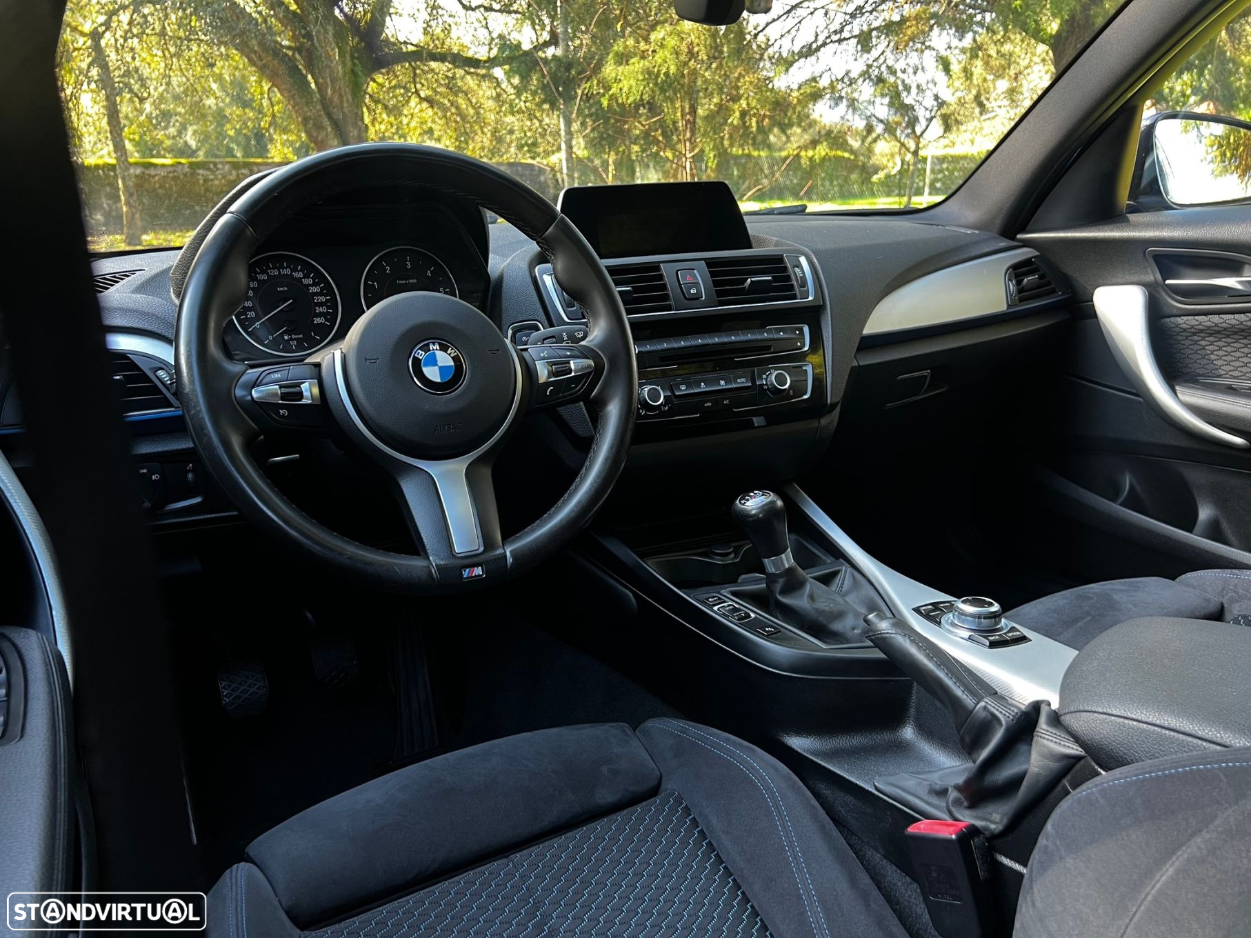 BMW 116 d Pack M - 37