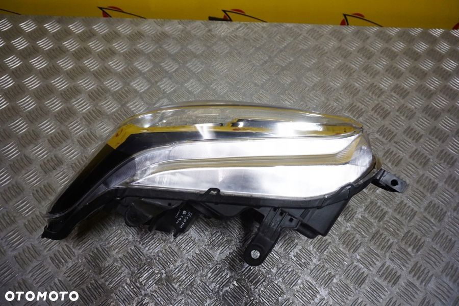 TOYOTA TACOMA 2016- REFLEKTOR LAMPA SOCZEWKOWA BEZ LED JASNA LEWA USA - 6