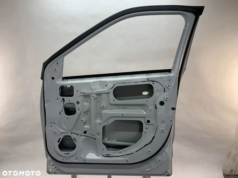 Mitsubishi Eclipse Cross 17r Drzwi prawe przod przednie 2017 - 3