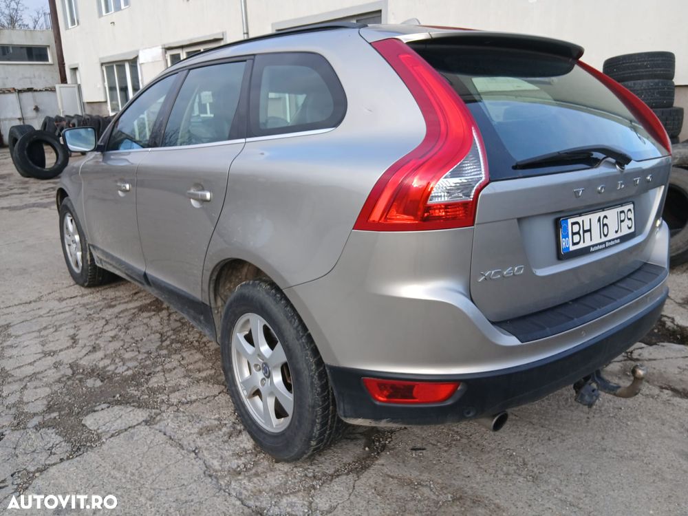 Volvo XC 60 D4AWD Start-Stop Momentum - 3