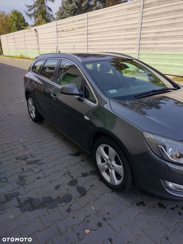 Opel Astra 1.4 T Cosmo - 6