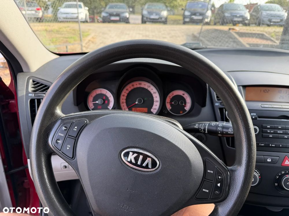 Kia Ceed ver-1-4-comfort - 14