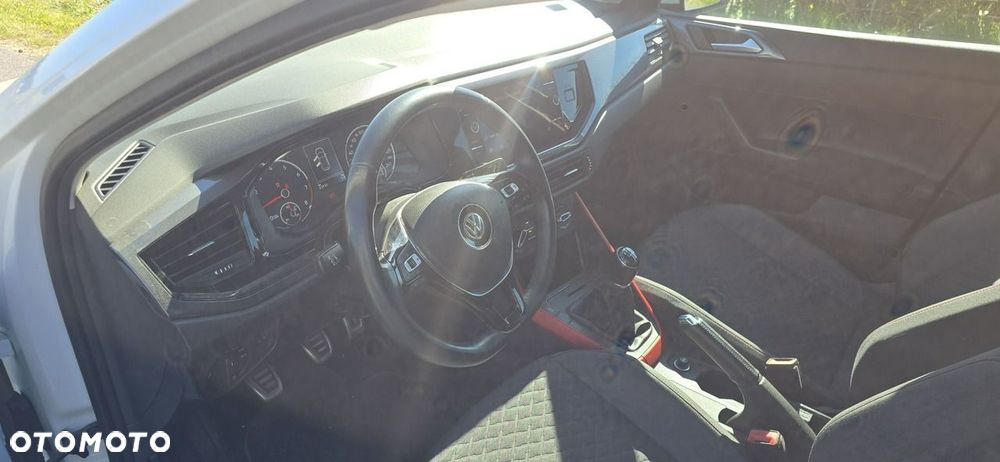Volkswagen Polo - 36