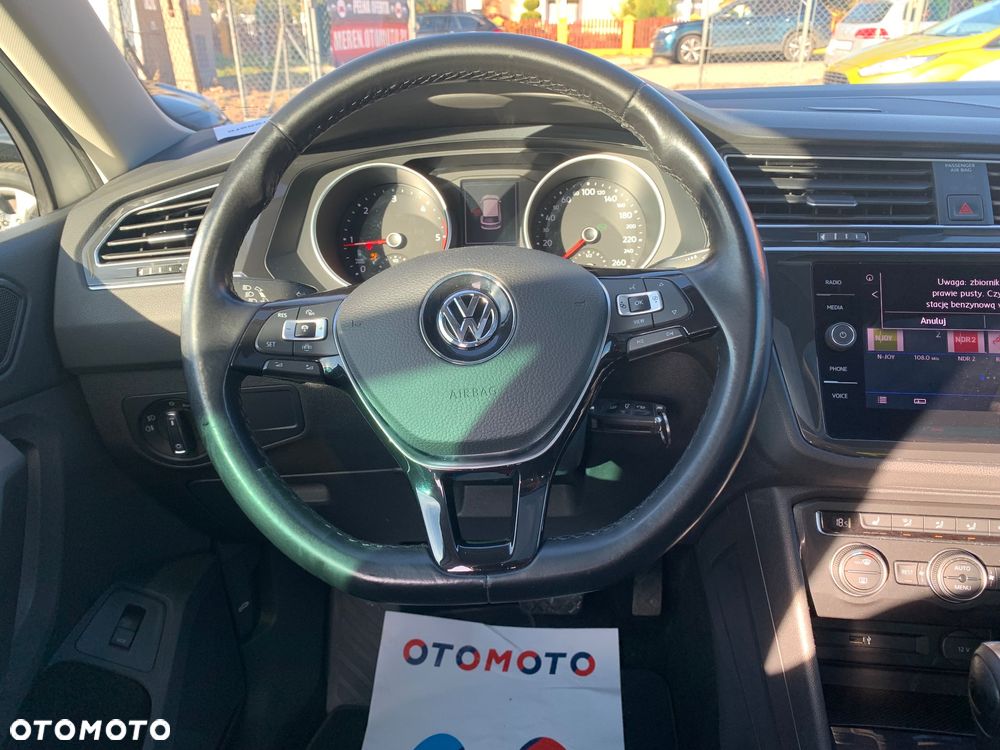 Volkswagen Tiguan - 38