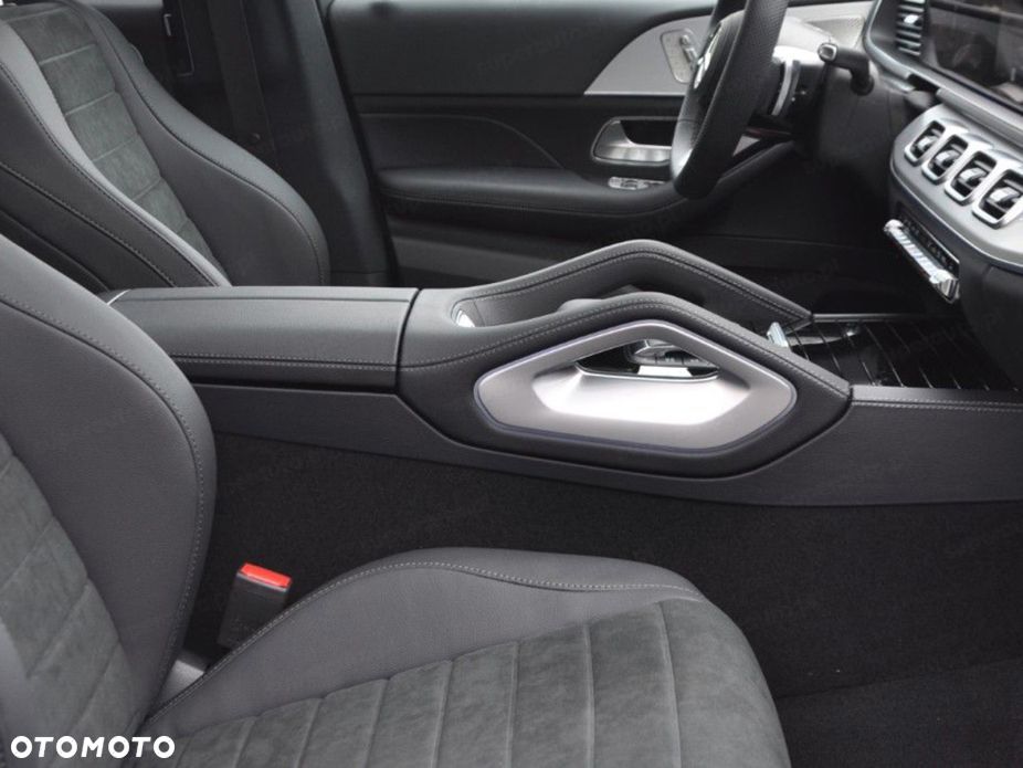 Mercedes-Benz GLE - 15