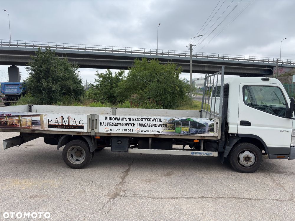 Mitsubishi Fuso Canter - 2