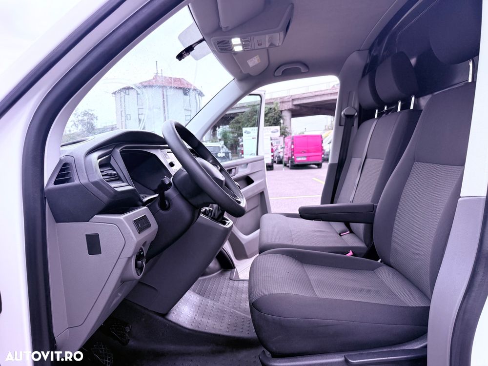 Volkswagen Transporter - 25