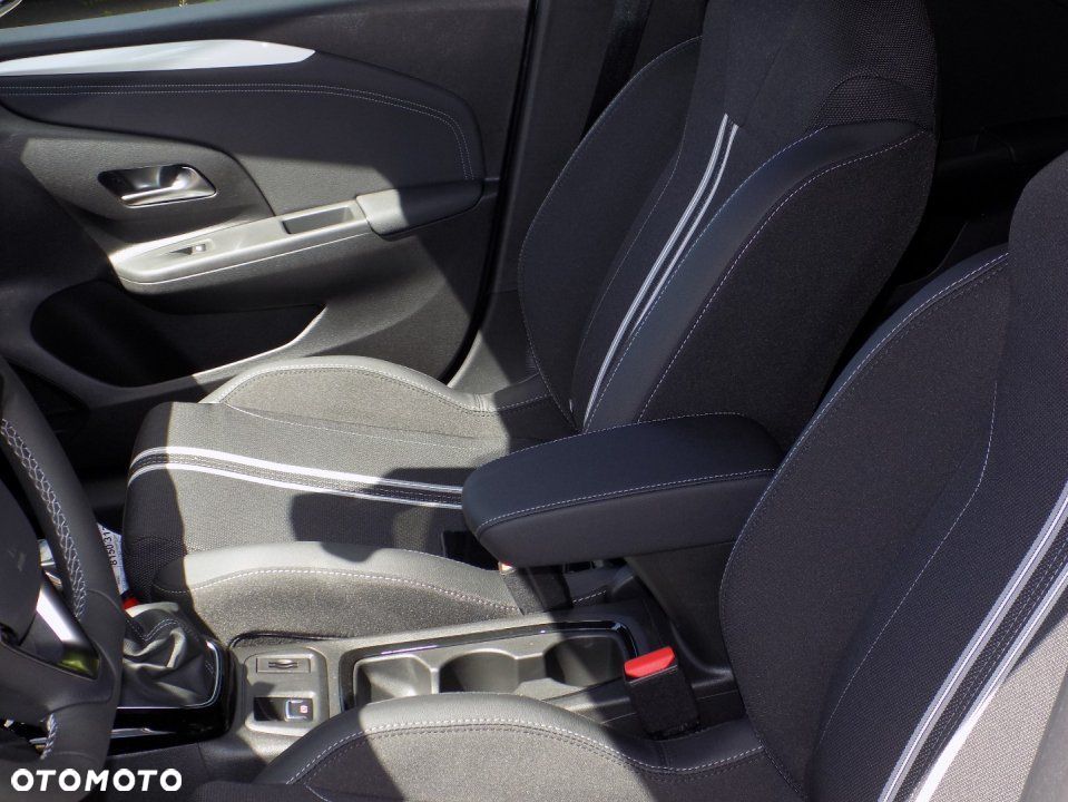 Opel Corsa - 10