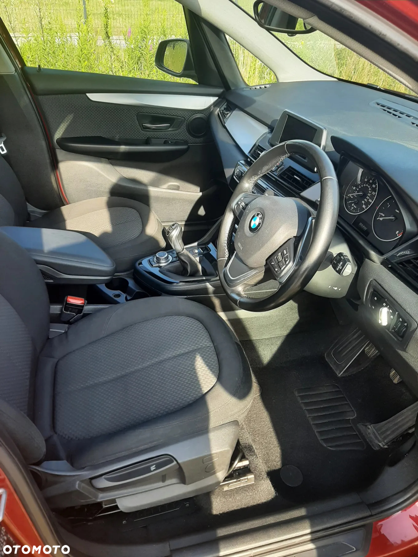 BMW Seria 2 218d - 5