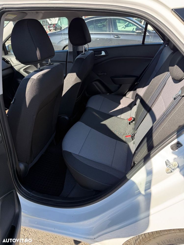 Hyundai i20 1.25 84CP M/T Comfort - 11
