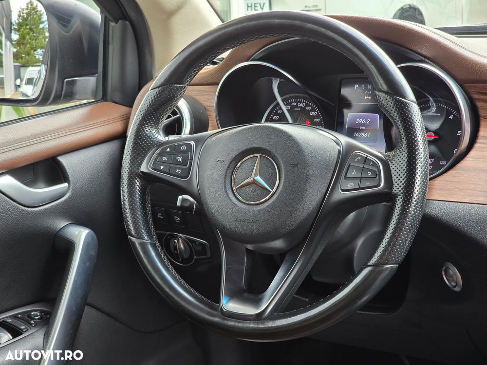 Mercedes-Benz X - 23