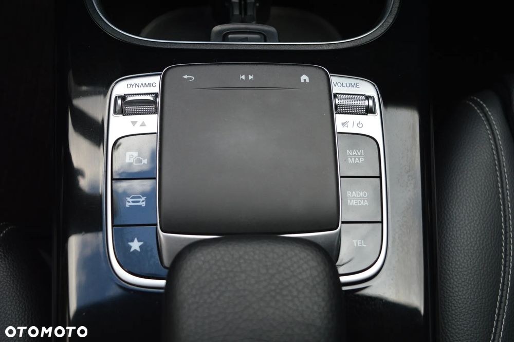 Mercedes-Benz Klasa A 180 d Progressive 7G-DCT - 32