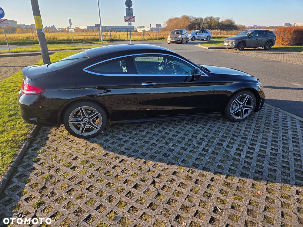 Mercedes-Benz Klasa C 300 4Matic 9G-TRONIC AMG Line Plus - 5