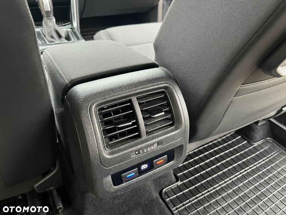 Volkswagen Touran 1.5 TSI EVO Comfortline Plus DSG - 20