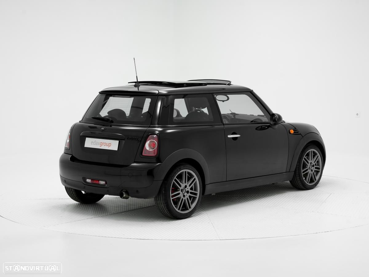 MINI 3 Portas Cooper D - 3
