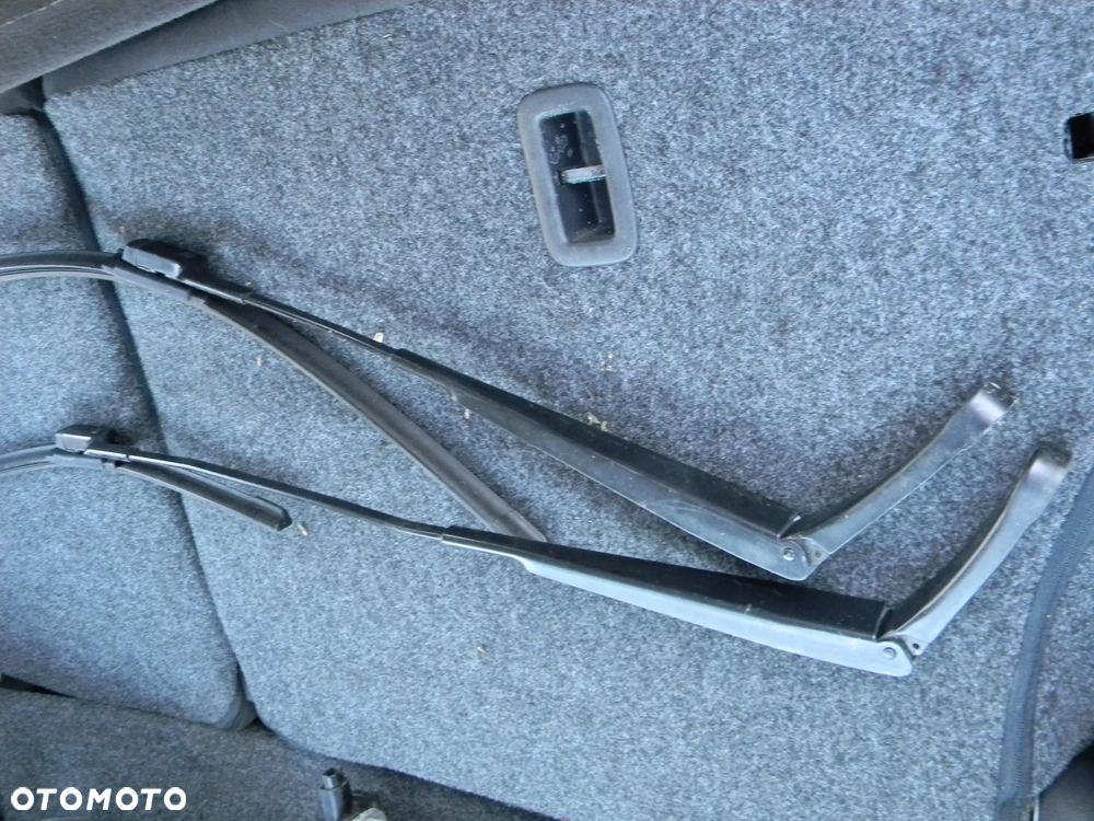 VW UP SKODA CITIGO SEAT MII ramię wycieraczki - 1