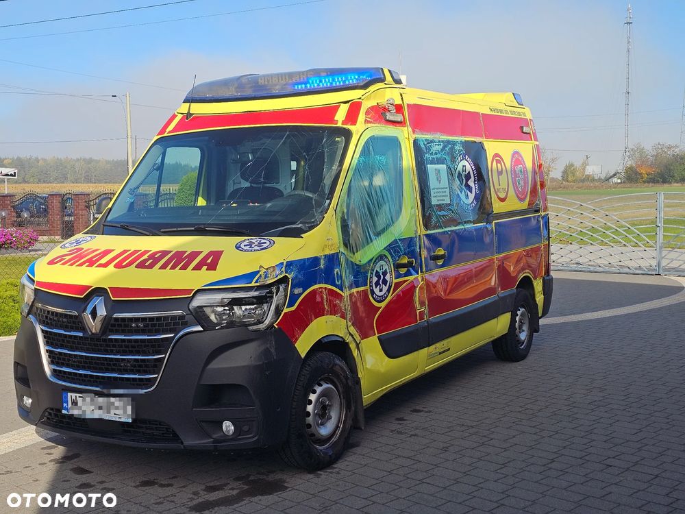 Renault MASTER Karetka Ambulans - 4