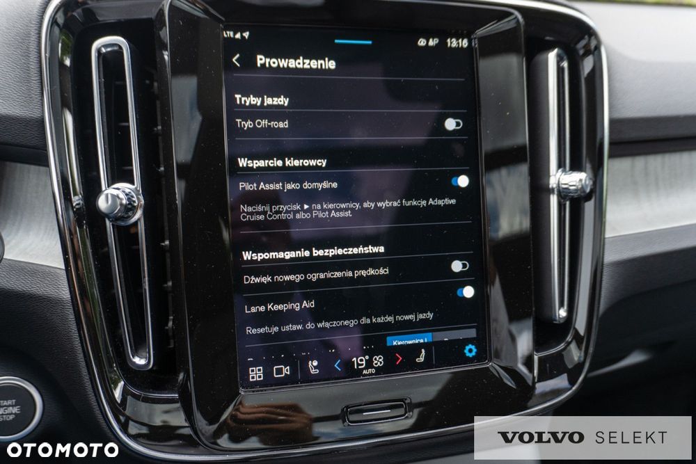 Volvo XC 40 - 28
