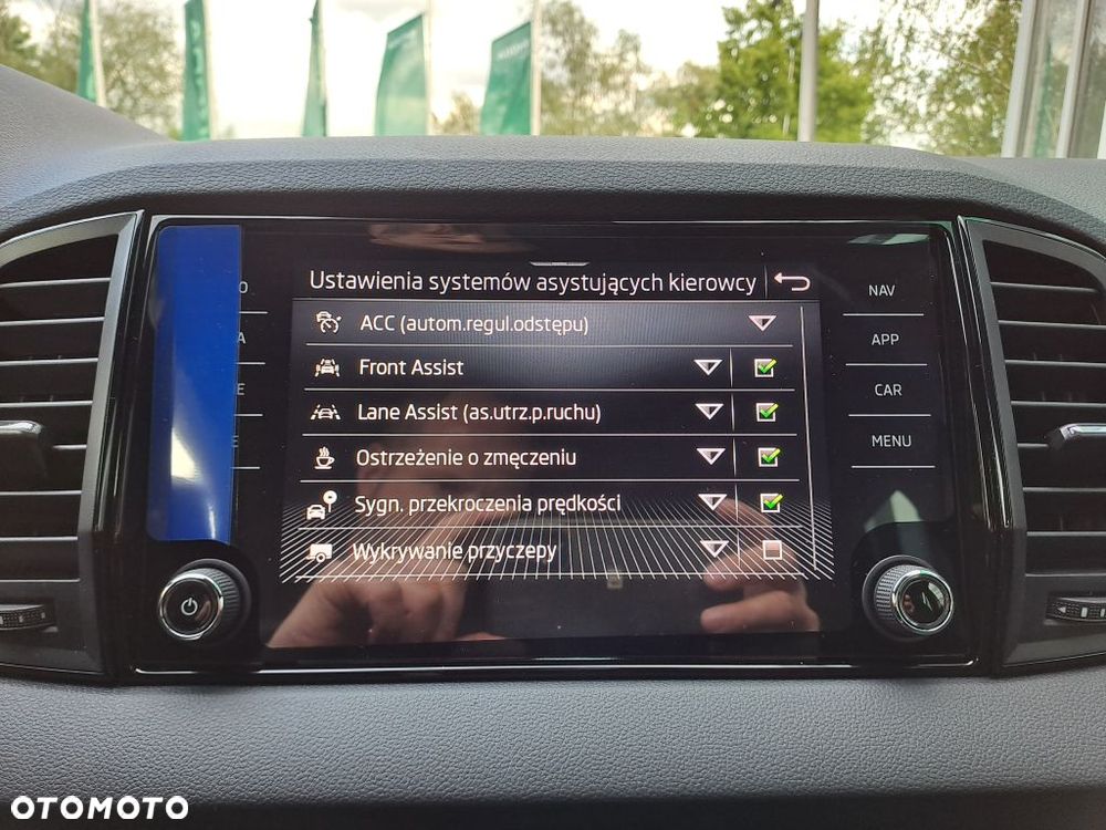 Skoda Karoq 1.5 TSI ACT Sportline DSG - 16