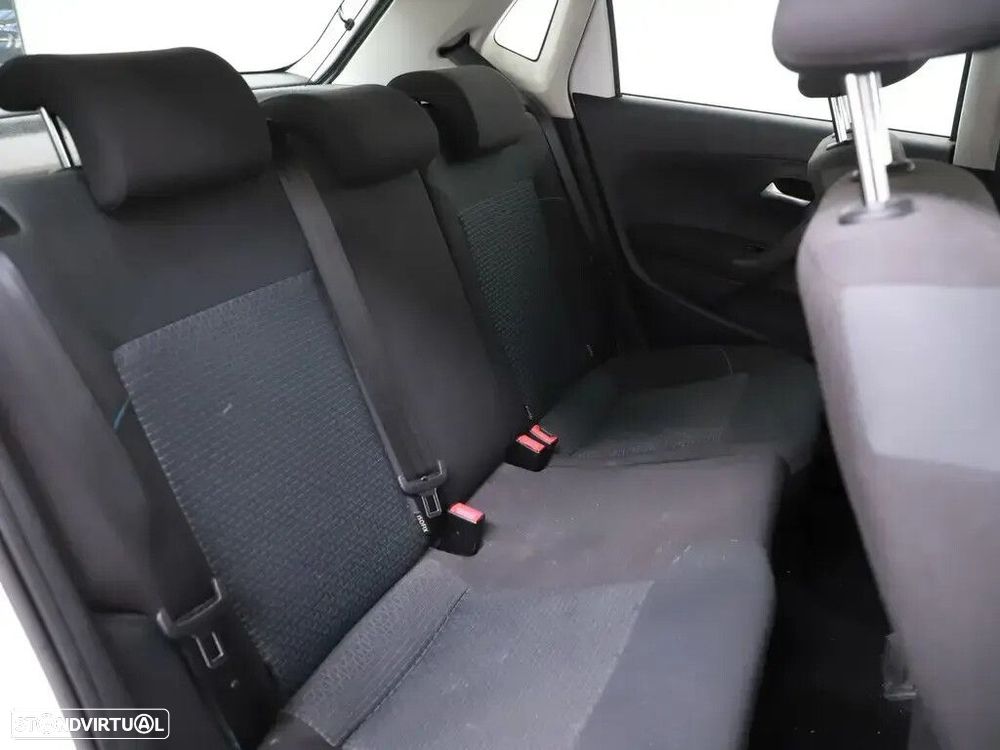 VW Polo 1.4 TDi BlueMotion - 17