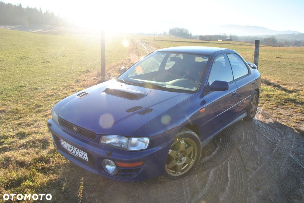 Subaru Impreza 2.0 GT - 18