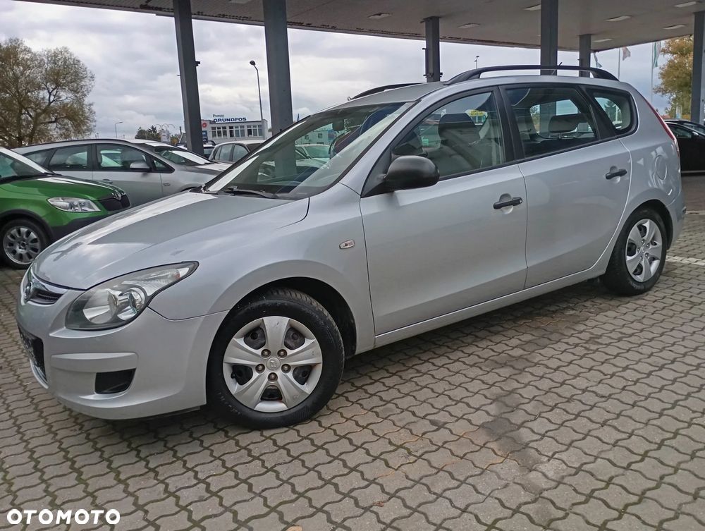 Hyundai i30 i30cw 1.4 blue Comfort - 4