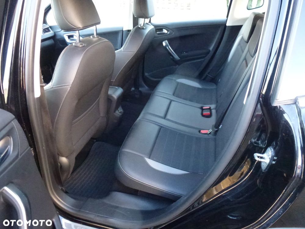 Peugeot 2008 BlueHDi 100 STOP & START Style - 19