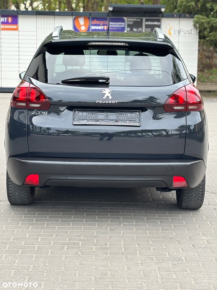 Peugeot 2008 PureTech 82 Signature - 16