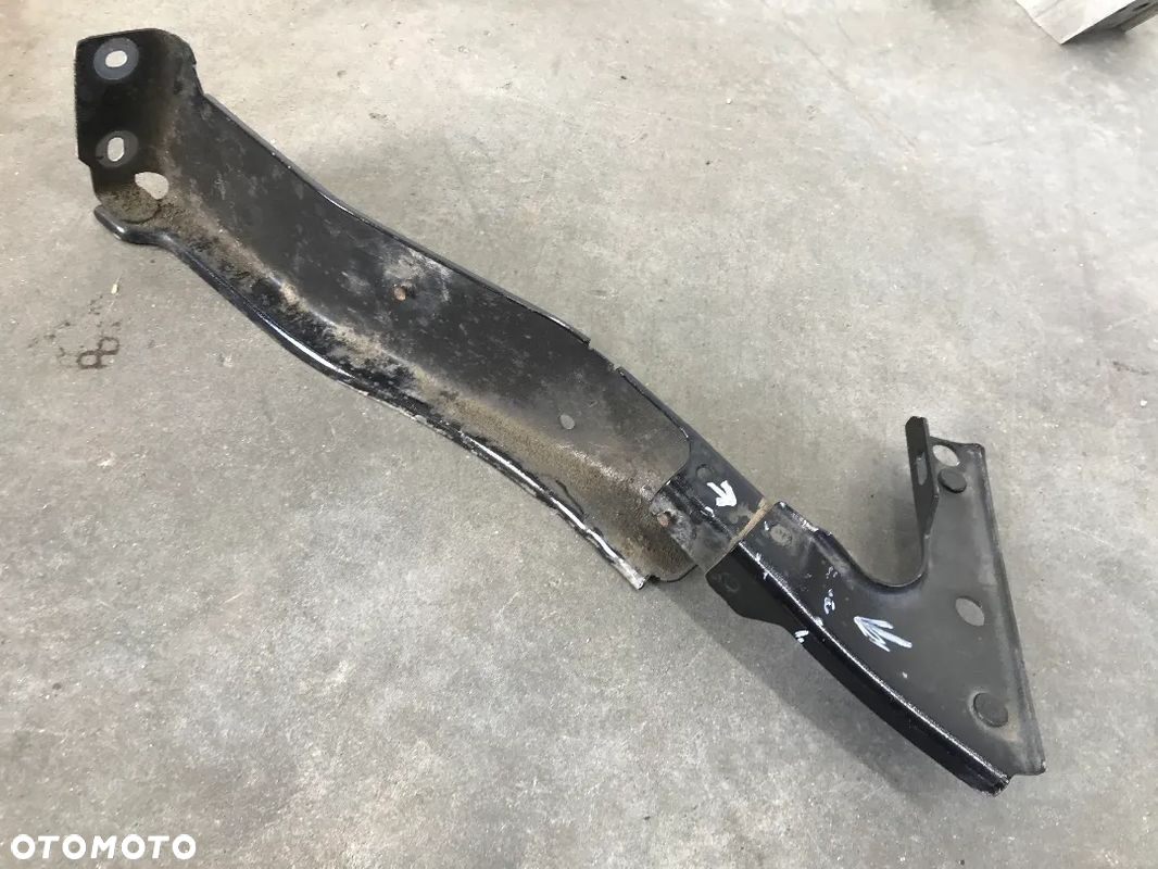 Mocowanie błotnika Audi A5 I 8T 07-11r. prawe przednie wspornik podpora prawy przód 8T0821136G - 5