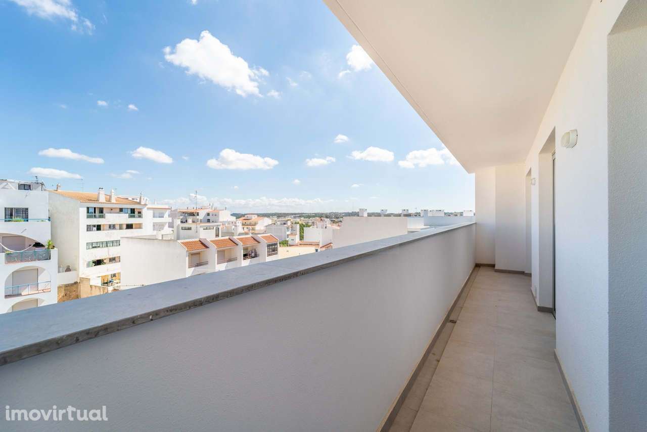 Penthouse T4 Moderna com Terraço Amplo | Atrium Lagoa, Centro de Lagoa - Grande imagem: 4/20