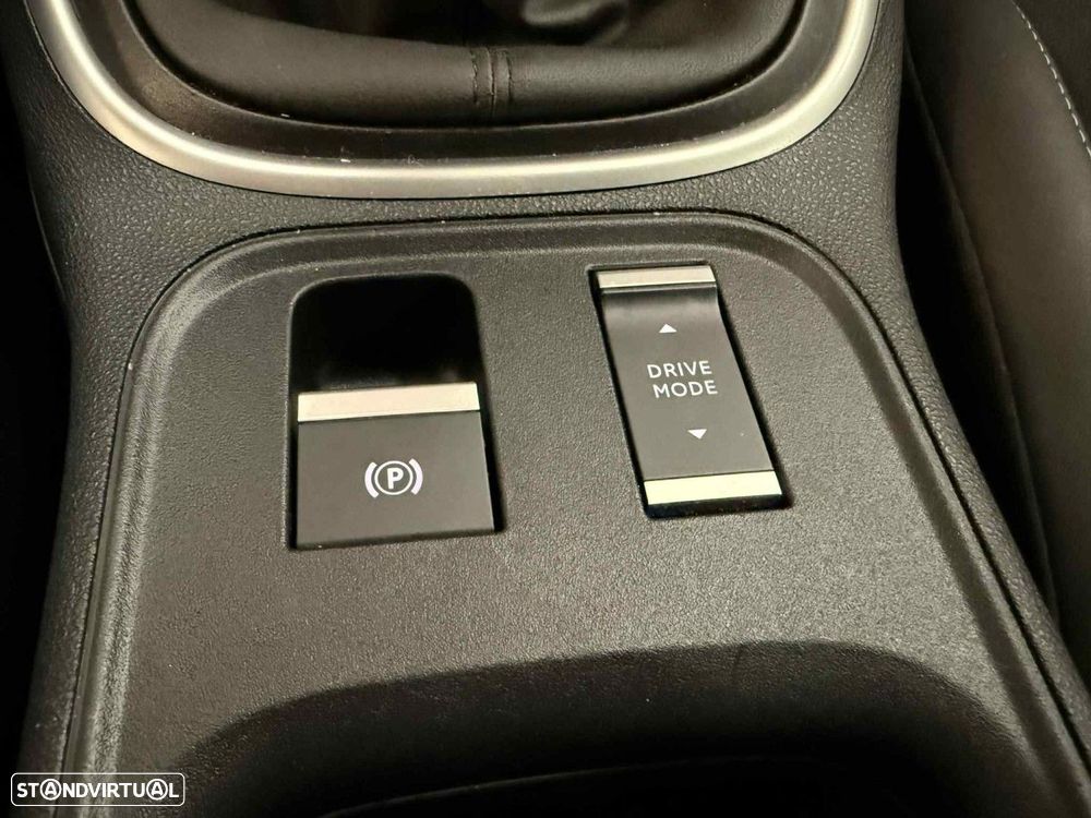 Jeep Avenger 1.2 GSE T3 Altitude - 16