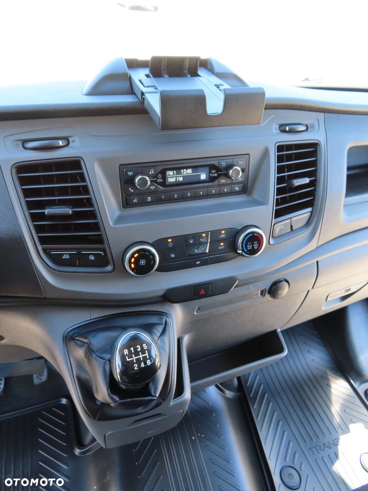 Iveco DAILY 130 Km L3 Podwójna Kabina Doka Dubel Brygadowy MIXTO 7-Mio Os.+1073 Kg Ład. Skrzynia 2410 mm Dł. Renomowanej Firmy SCATTOLINI Rozstaw Osi 3504 mm WZMACNIANY HAK 3000 Kg 29 Tys Km Przeb. Stan Auta JAK NOWY POLECAM - 29