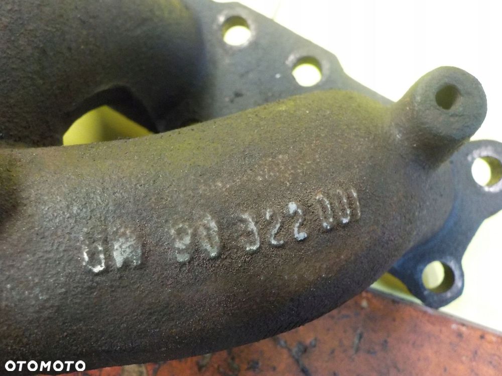 OPEL SENATOR 2.5 B 90r 140KM 25NE 87-93 kolektor wydechowy 92322000 - 9