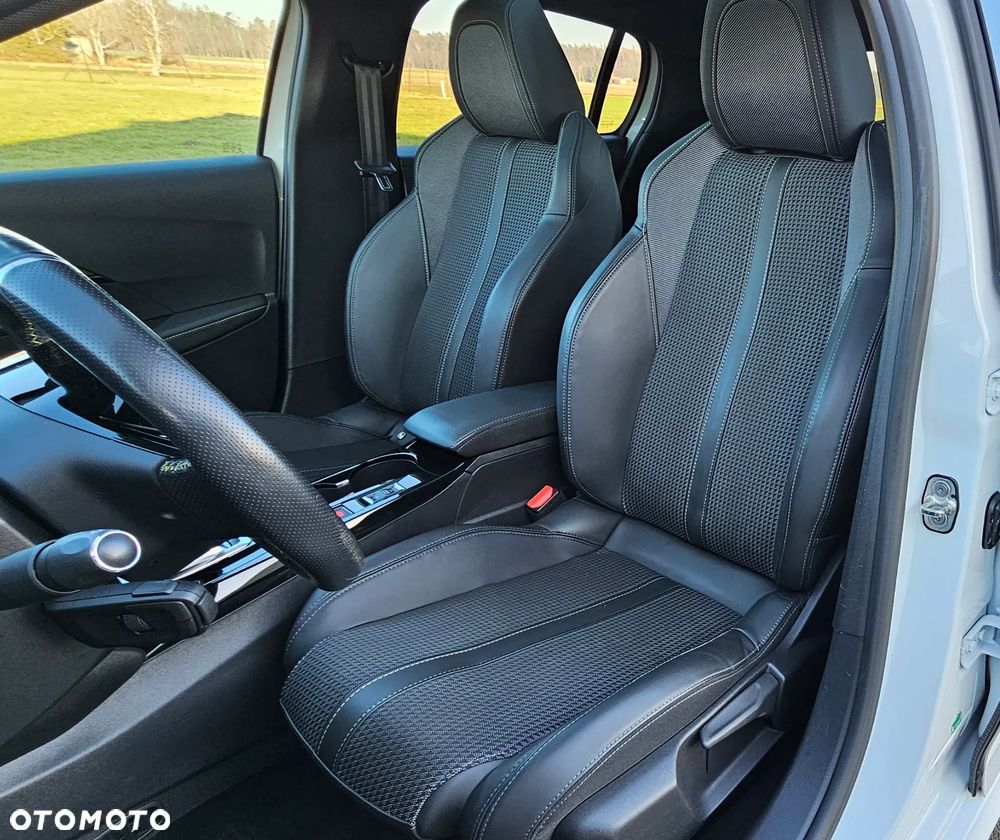 Peugeot 208 Elektromotor 136 GT - 16